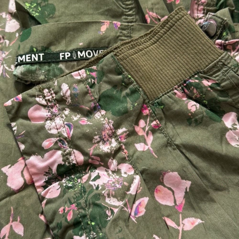 Free People Mesmerize Me Printed Pant - Picture 2 of 3